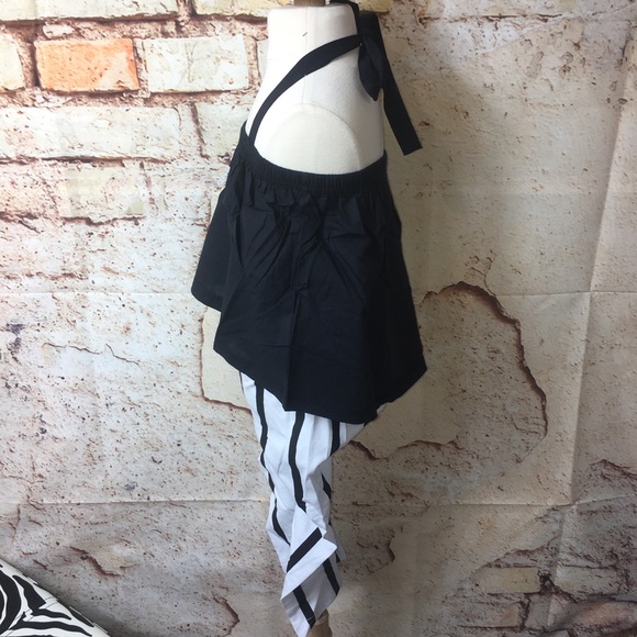 •LAST 2!! Black & Stripe 2 PC Legging Set• - Picture 11 of 11